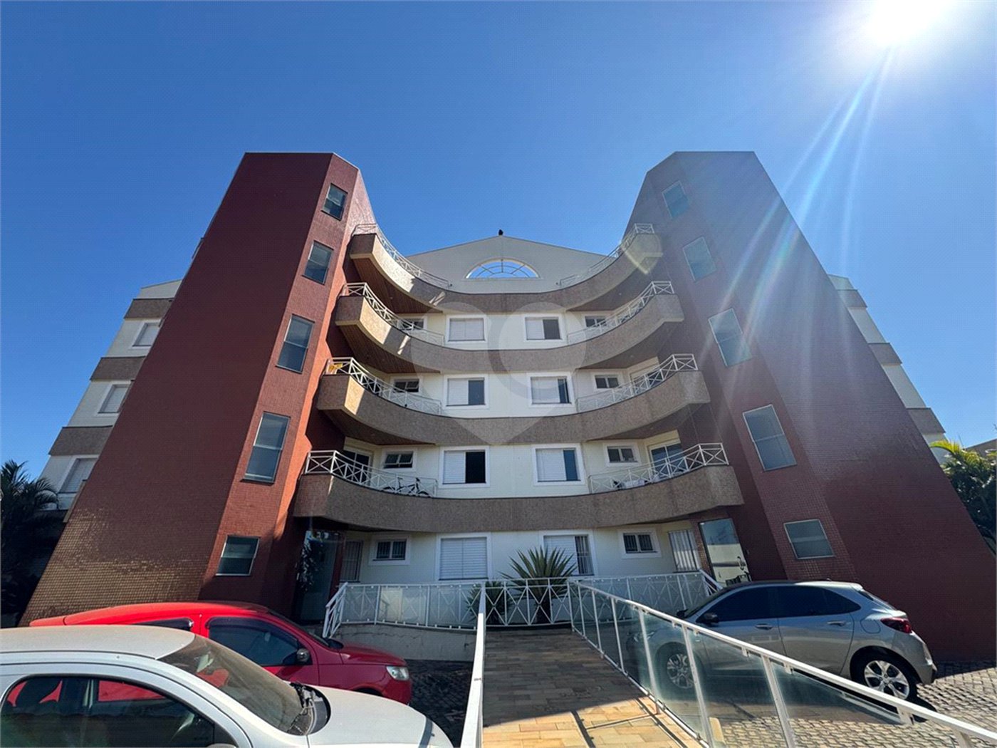 Apartamento de 2 Dormitórios á venda, no Parque Santa Marta em São Carlos.