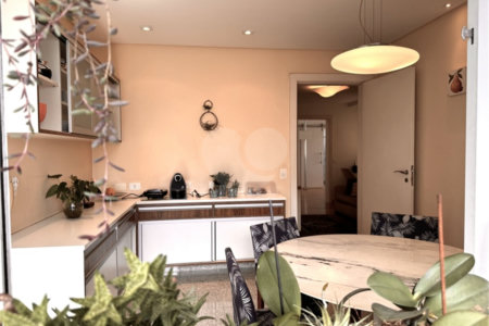 Higienópolis: Apartamento de 350 m2, 4 suítes, 5 vagas.