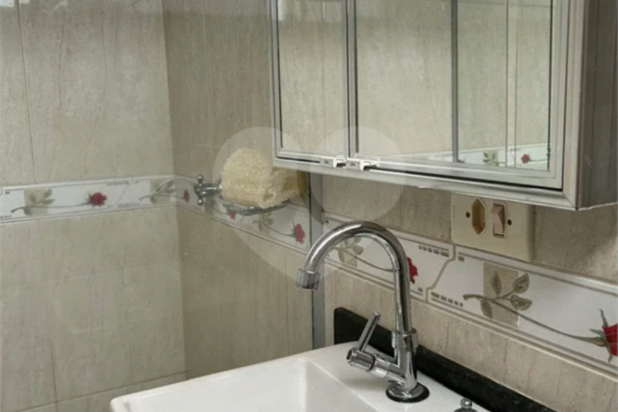 Apartamento amplo com 02 dormitórios, 01 suíte