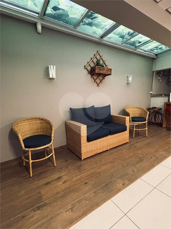 Casa para alugar com 4 quartos, sendo 2 suítes, no condomínio Floradas da Serra, São Paulo - SP