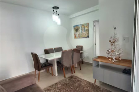 Apartamento com uma suíte para locação ao lado do Shopping Metrô Tatuapé. SP