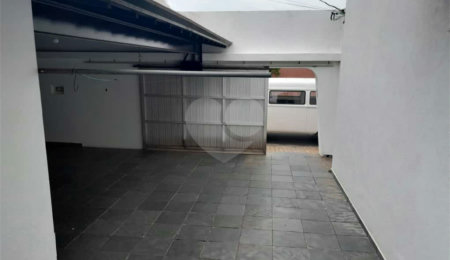 Casa à venda com 3 quartos, sendo 1 suíte,  em Vila Pasti, Louveira, SP