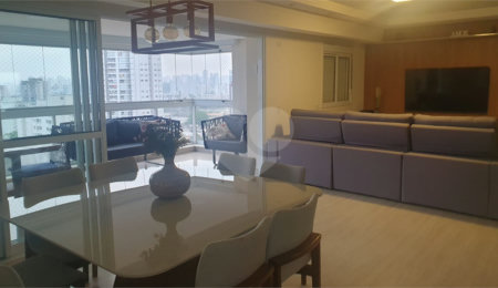 Apartamento à venda com 4 quartos, sendo 2 suítes,  em Mooca, São Paulo, SP