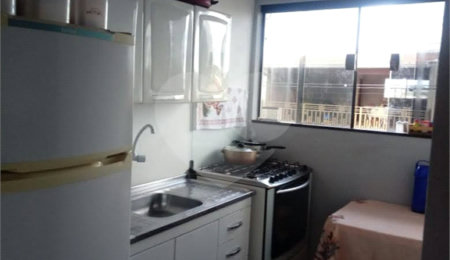 Sobrado à venda com 3 quartos em Conjunto Habitacional Dom Constantino Amstalden, São Carlos, SP