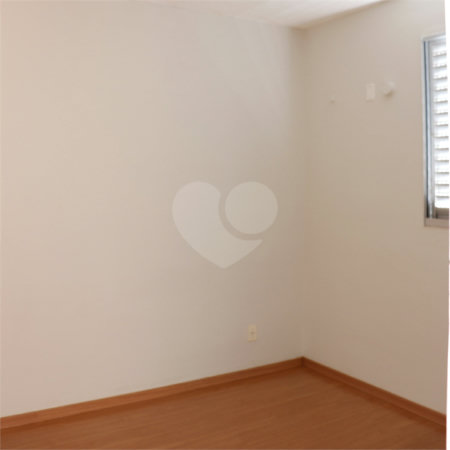 Apartamento com 2 dormitórios.