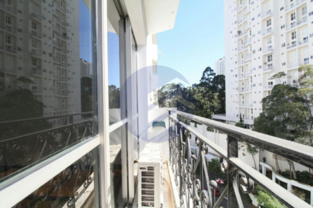 Apartamento à venda 107m² com 3 quartos, sendo 1 suíte com 2 vagas no melhor da Vila Andrade