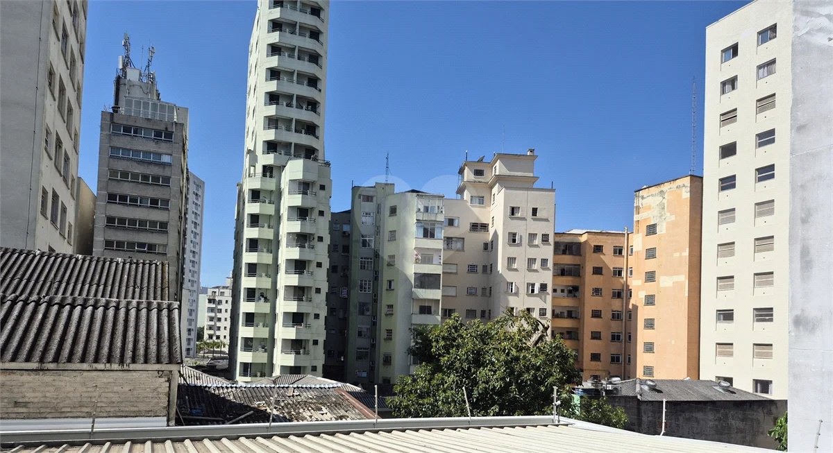 Apartamento 2 quartos, sacada e vaga em Santa Cecília