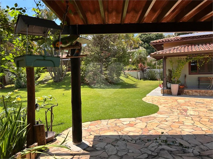 Casa para Venda ou Locação com opção de estar mobiliado no Condomínio Recanto Florido – Vinhedo/SP