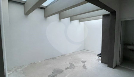 Apartamento à venda com 1 suíte em Vila Nova Conceição, São Paulo, SP