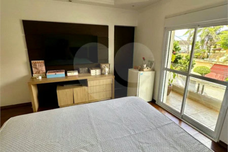 Casa de Alto Padrão à Venda no Parque dos Pássaros – 350 m²