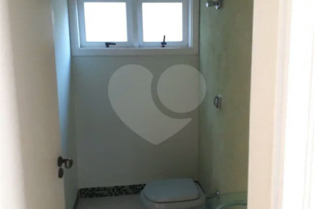 Sobrado à venda com 3 quartos, sendo 1 suíte,  em Condomínio Residencial Terras do Caribe, Valinhos, SP