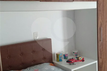 Apartamento com 80m² , 2 dormitórios , sendo 1 suíte , 1 vaga , à venda na Vila Tibiriça , em Santo André.