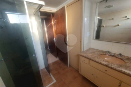 Apartamento Edifício Roberto Martinez .