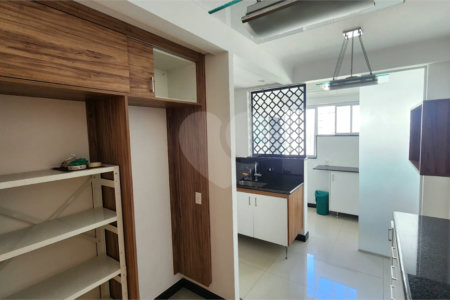 Apartamento no Condomínio Edifício Manaus em Ribeirão Preto para Venda