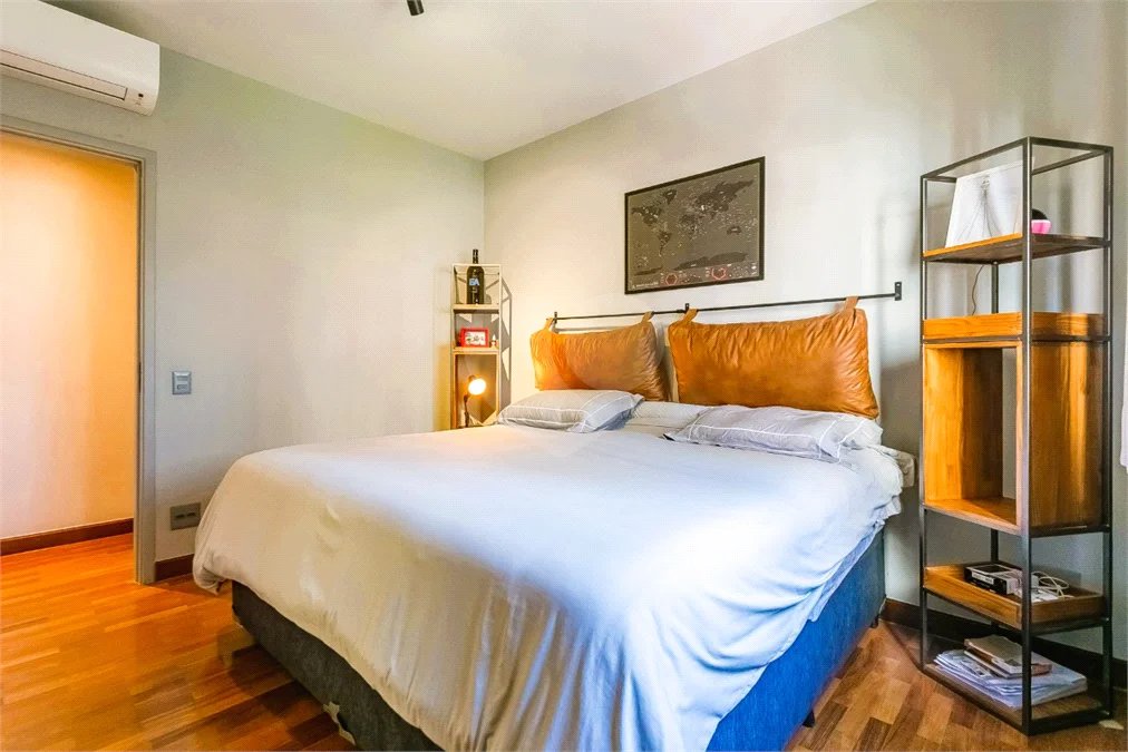 Vila Clementino - Apartamento reformado | 186 m² | 3 suítes | 3 vagas livres