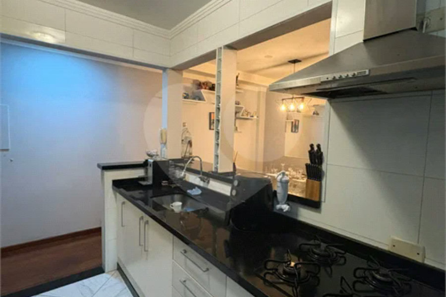 Apartamento reformado e mobiliado no Residência América - Venda - Parque Maria Domitila