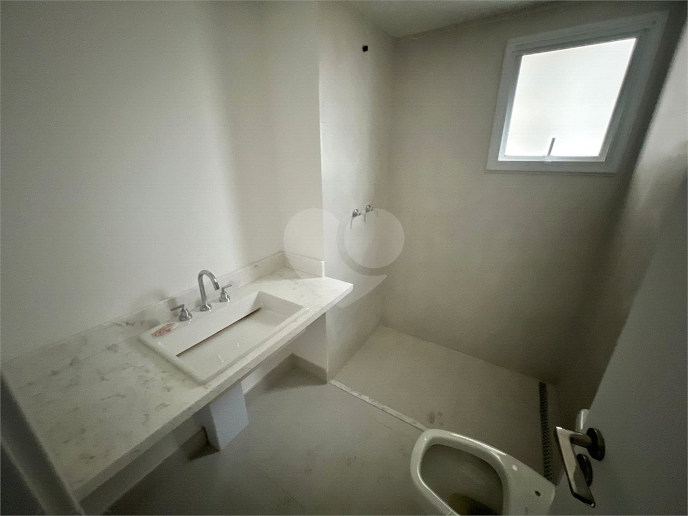 APARTAMENTO ALTO PADRÃO 3 SUÍTES 3 VAGAS VARANDA GOURMET ANÁLIA FRANCO.