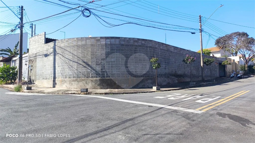 EXCELENTE TERRENO DE ESQUINA PRÓX. A REBOUÇAS.