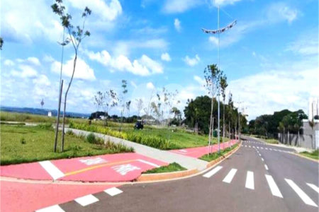 Indaiatuba - Loteamento no Jardim Park Meraki - Excelente oportunidade! Lote espaçoso de 342,12m² disponível por apenas R$ 577.945,00 - Localizado em uma região privilegiada, com IPTU - R$ 300,23 e condomínio - R$ 862,83 - Além disso, sua localização é extremamente conveniente, a apenas 2 minutos