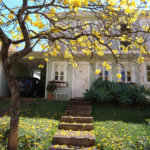Casa térrea no Condomínio Parque dos Ipês.