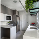 Cobertura com piscina e espaço gourmet privado 4 suítes 4 vagas Vila Uberabinha