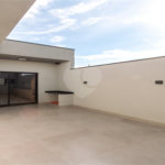 Indaiatuba- Jardim Bom Sucesso - Venda: R$ 765.000,00 - Área total: 150m² Área construída: 115m² - 3 dormitórios sendo 1 suíte com armário planejado; Cozinha integrada; Sala para dois ambientes; Banheiros com box gabinetes e espelhos; Área gourmet com churrasqueira a carvão e móveis planejados;