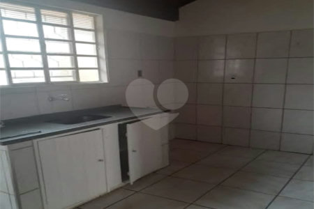 CASA À VENDA – BAIRRO SANTA FELÍCIA