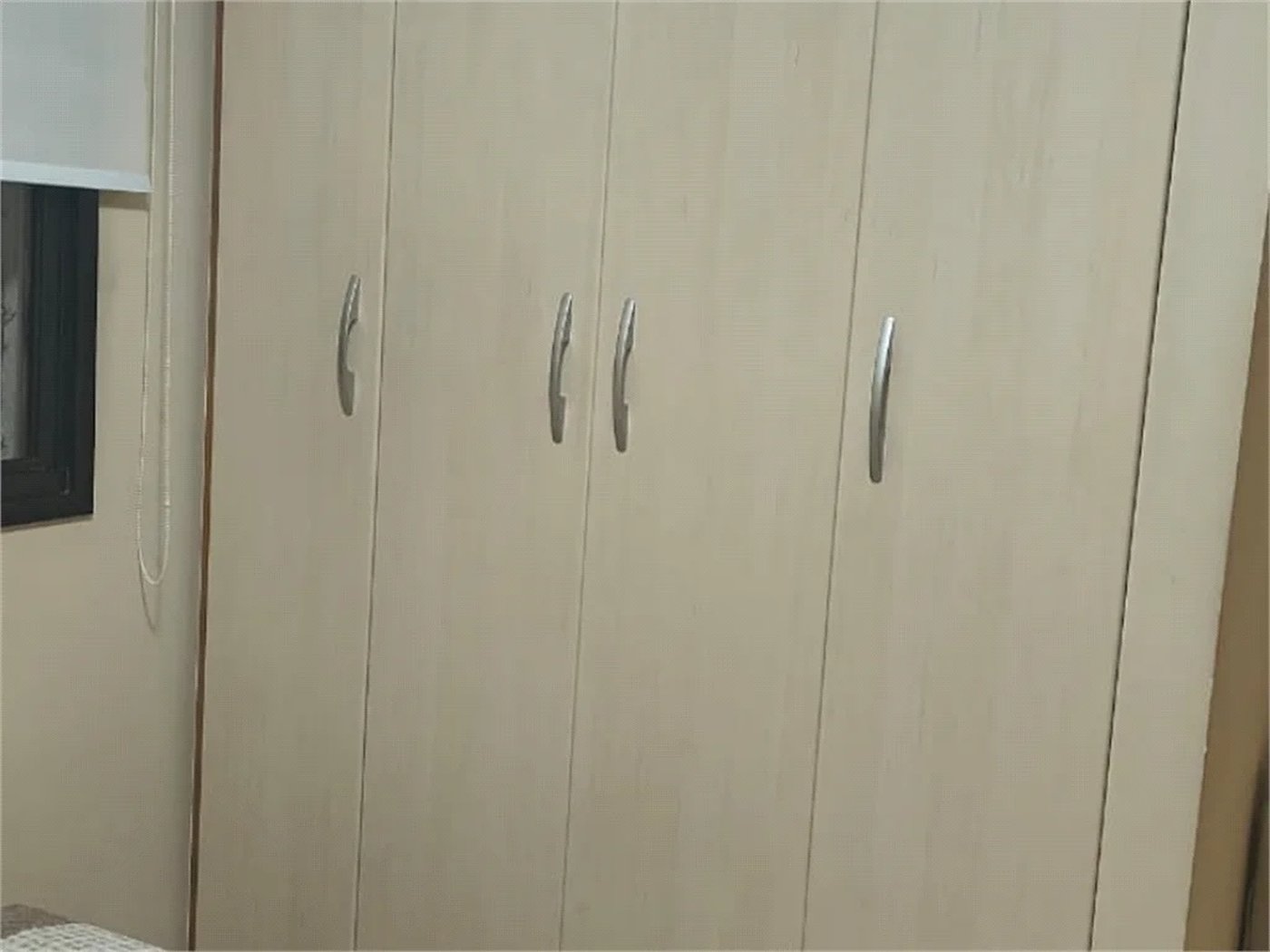 Oportunidade Imperdível: Conforto e Vista Privilegiada! ?Localizado estrategicamente em frente ao Tietê Plaza Shopping, este apartamento é o equilíbrio perfeito entre sofisticação e praticidade. 75m2 Área Útil com 3 Dorms , sendo 1 suite , com VAGA LIVRE DEMARCADA .