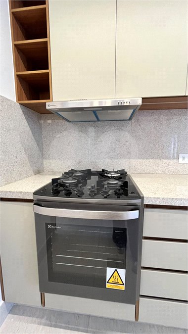 Apartamento com 69 metros todo reformado ao lado da Alameda Lucas em Atibaia.