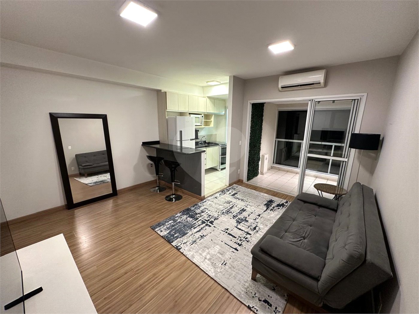 Apartamento para locação no Campo Belo com 51m², com 1 dormitório, 1 vaga, e lazer completo
