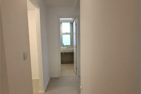 Apartamento à venda 107m² reformado com 2 quartos, sendo 1 suíte no Morumbi