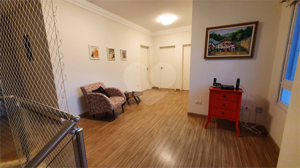 CASA A VENDA NO URBANOVA COM 390M², 5 DORMITORIOS, 6 BANHEIROS, PISCINA, 3 VAGAS, Sjc