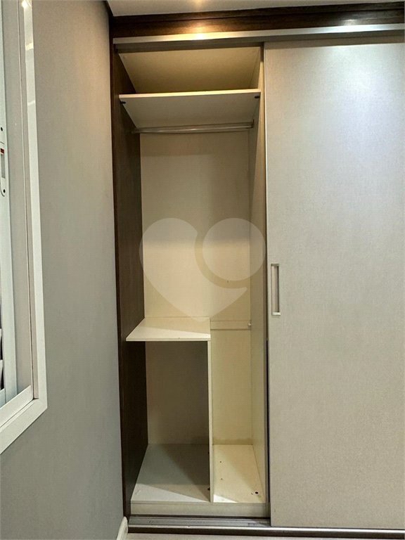 Apartamento MOBILIADO à venda. ÓTIMA OPORTUNIDADE!