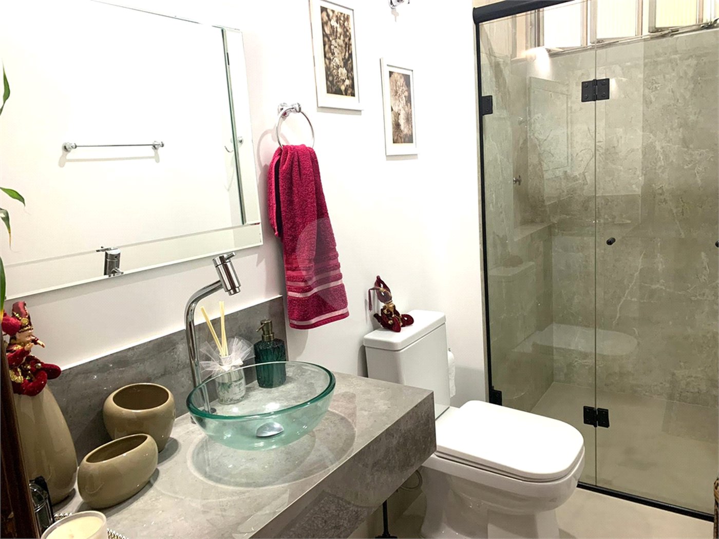 Apartamento Clássico à Venda em Higienópolis com 154m², 3 Dormitórios e 1 Suíte