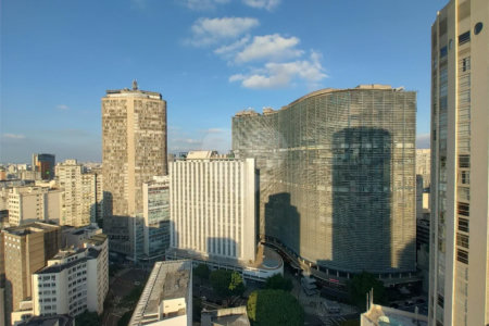 Studio Mobiliado na República – 22m² com Varanda