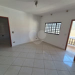 Dois imóveis em um terreno de 300 m² (12 x 25) - Com acesso independente