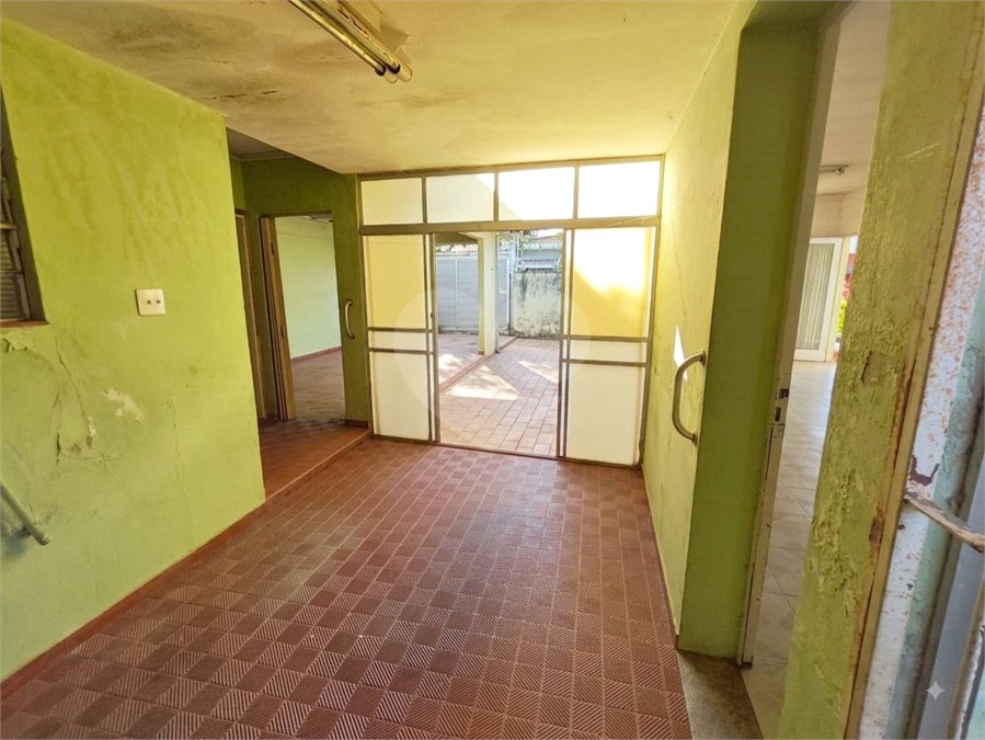 Casa Térrea Charmosa e Espaçosa na Vila Prado: Conforto, Praticidade e Próxima ao Centro!
