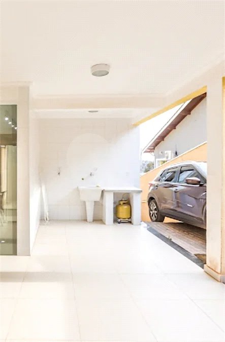 Casa à Venda com 4 suítes no bairro Jardim Paulista em Atibaia/SP.