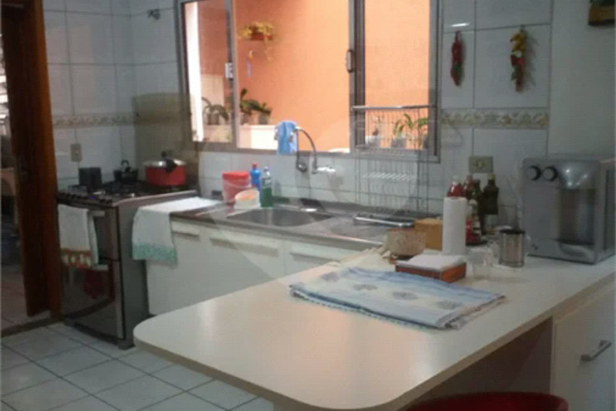 Vende-se Lindo Sobrado na Vila Santa Catarina