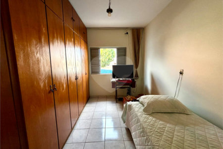 Casa 2 dormitórios Antônio Blanco