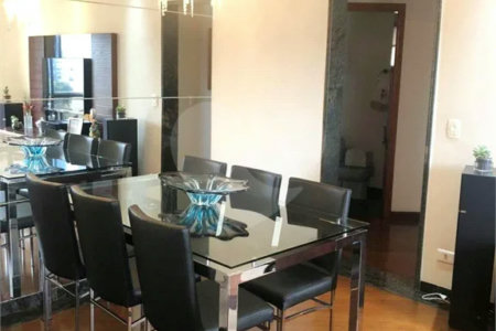 Apartamento · 125m² · 3 quartos · 2 vagas