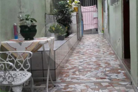 Sobrado à venda na Quarta Parada, para comércio ou residência, entre Alto da Mooca e Belenzinho