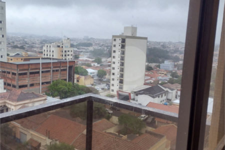 Apartamento no Edificio Jatiúca á venda.