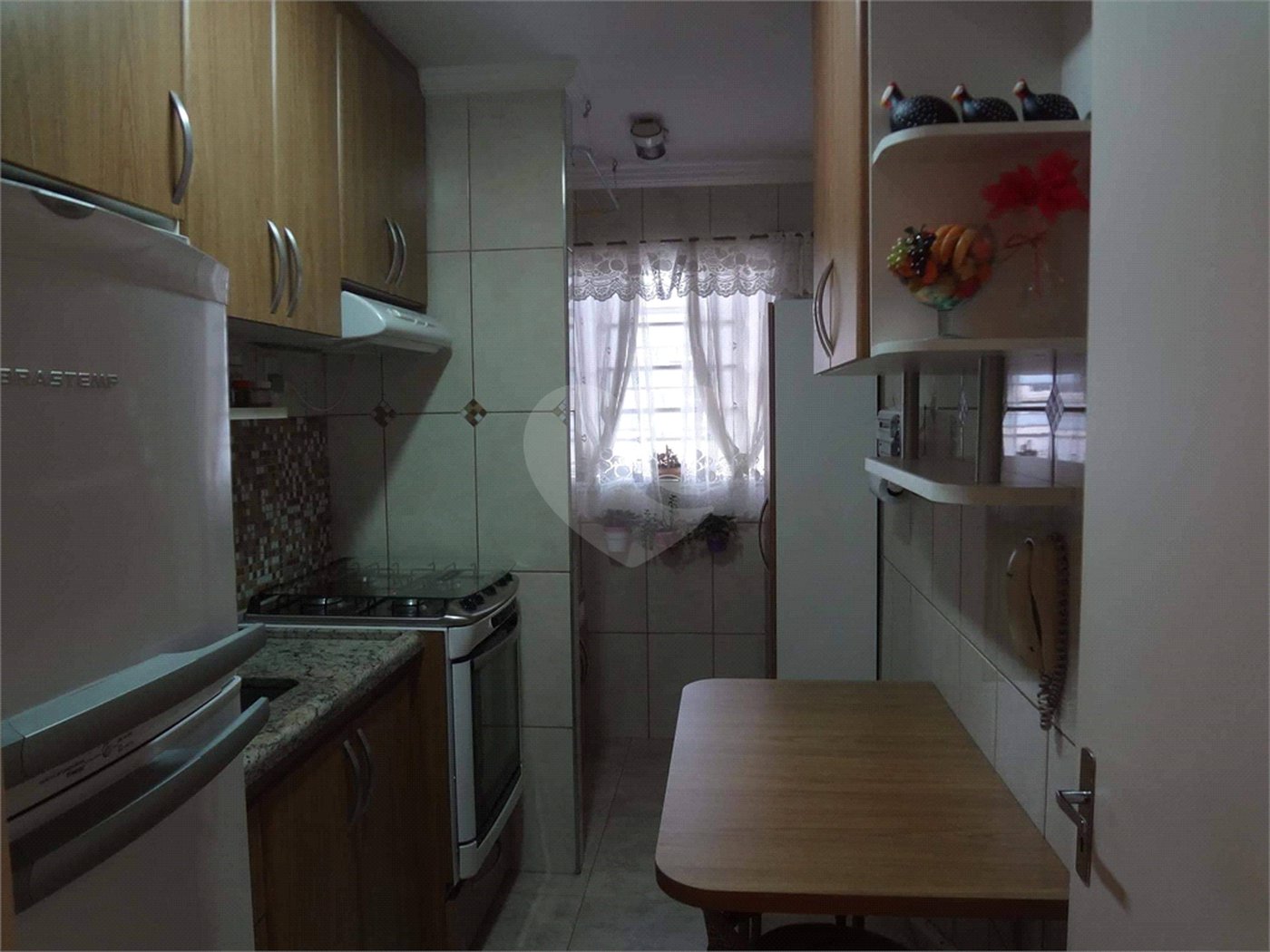 Apartamento no Condomínio Residencial Ipê I .