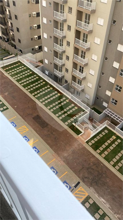 Lindo apartamento no Parque das Oliveiras
