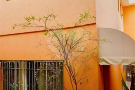 Casa com 260m², 3 quartos, 2 garagens, à venda na Casa Verde.