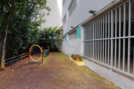 Apartamento Duplex com 1 Quarto e 2 Banheiros á Venda 60m² em Bela Vista - SP.