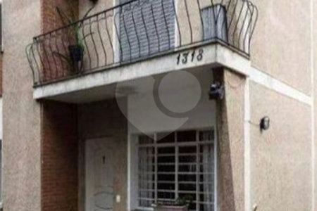 Apartamento térreo com 2 quartos a venda no Planalto Paulista.