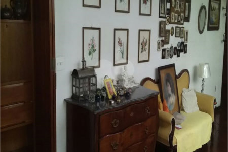 Casa Térrea à venda com 4 quartos, sendo 1 suíte, em Granja Julieta, São Paulo, SP