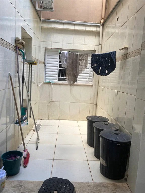 Casa à venda com 5 quartos no bairro Jardim Santa Silvia em Piracicaba/SP.